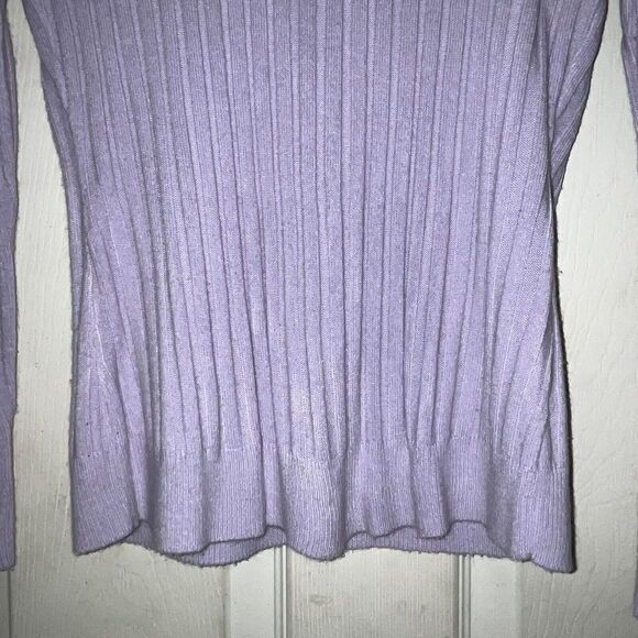 New York & Company Lavender Sweater Women’s Sz Medium‎ Ribbed Knit Trending - Picture 3 of 9
